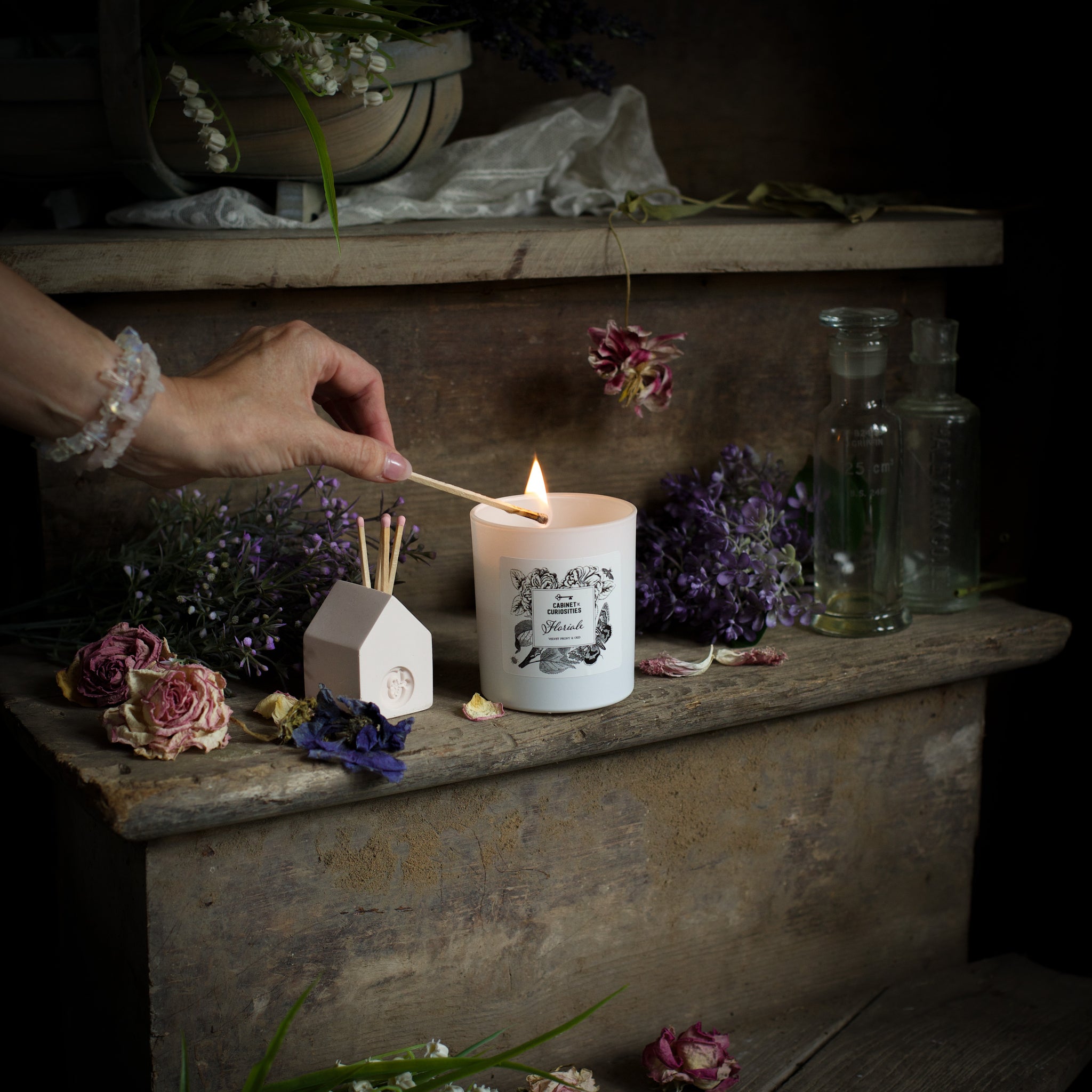 Floriale Candle (Velvet Peony & Oud)